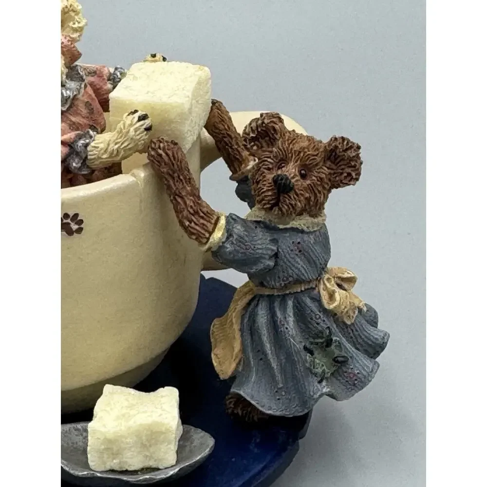 1999 Boyds Bears Prissie, Sissie & Missie Fixin Tea For 3 Bearstone Collection